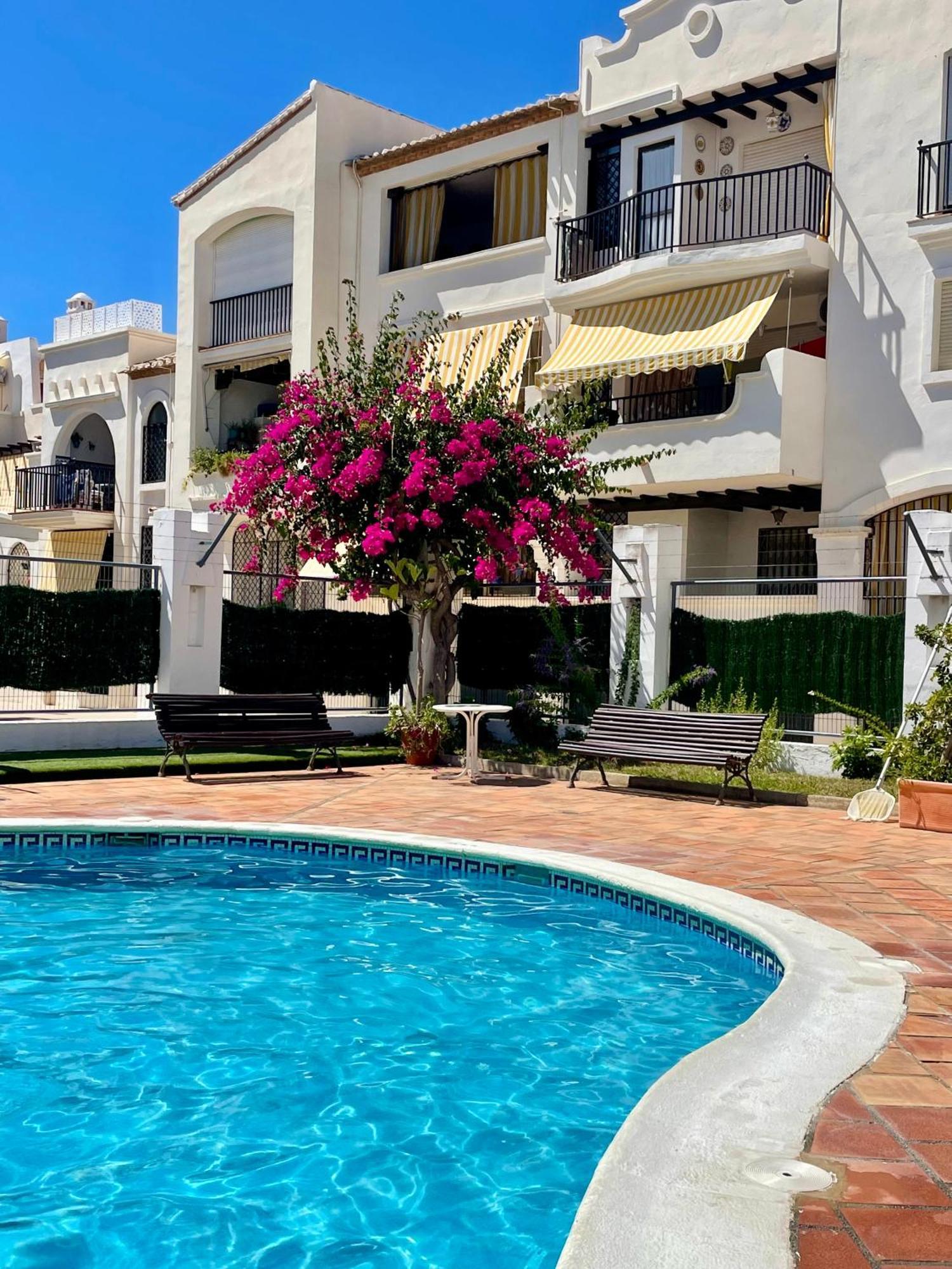 Sofivan Tropical - Pueblo Mediterraneo Мотриль Экстерьер фото